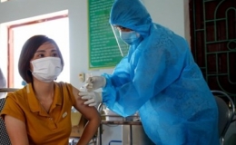 Thêm 122.056 người được tiêm chủng vaccine phòng Covid-19