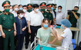 Việt Nam phê duyệt thử nghiệm giai đoạn 3 vắc xin phòng COVID-19 Nano Covax