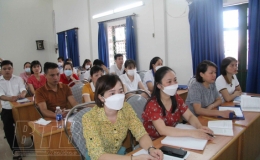 46 công nhân Xí nghiệp May Hưng Hà được tham gia lớp bồi dưỡng nhận thức về Đảng