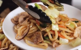 Công thức mì udon xào dai ngon