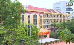 Học sinh lớp 12 ôn tập giai đoạn nước rút