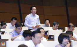 Quốc hội: Thảo luận về phê chuẩn quyết toán ngân sách nhà nước và thực hành tiết kiệm, chống lãng phí
