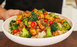 Cách làm đậu hũ xào bông cải xanh