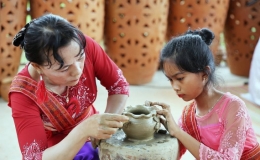 Độc đáo nghệ thuật làm gốm của người Chăm: Di sản văn hóa phi vật thể cần bảo vệ khẩn cấp