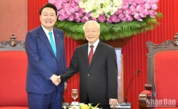 Tổng Bí thư Nguyễn Phú Trọng tiếp Tổng thống Hàn Quốc Yoon Suk Yeol