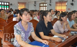 Hưng Hà: Bồi dưỡng nhận thức về Đảng đợt III
