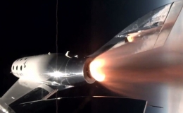 Máy bay vũ trụ của Virgin Galactic cất cánh lần cuối
