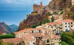 Ngọn đồi Savoca (Sicily, Italy) là bối cảnh của bộ phim “Bố già” trở thành điểm du lịch hấp dẫn