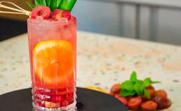 Cách làm trà mận muối ớt 'hot trend' hè này