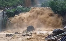 Cảnh báo lũ quét do mưa lớn ở 8 tỉnh, lũ trên các sông ở Bắc Bộ