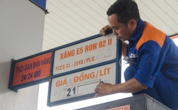 Giá xăng vượt 21.000 đồng một lít