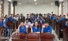 Huyện đoàn Đông Hưng: Hơn 12.200 ý kiến góp ý vào dự thảo Nghị quyết sửa đổi, bổ sung một số điều của Hiến pháp năm 2013