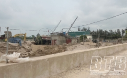 Nam Hưng: Cần quyết liệt xử lý vi phạm bến bãi