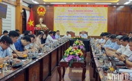 Phó Thủ tướng Thường trực Nguyễn Hòa Bình kiểm tra tình hình triển khai các dự án giao thông trọng điểm tại Bình Định