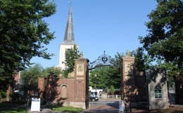 Tòa án Mỹ tạm đình chỉ lệnh hạn chế thị thực với sinh viên quốc tế vào Harvard