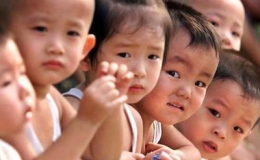 Tỷ số giới tính khi sinh có xu hướng giảm