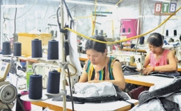 Làm giàu từ nghề may