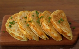 Bánh taco khoai tây thơm ngon cho bữa sáng