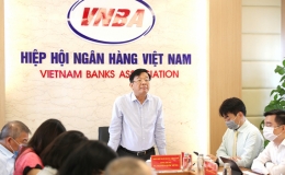 Các ngân hàng giảm lãi suất để hỗ trợ doanh nghiệp vượt đại dịch