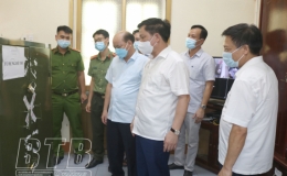 Đồng chí Phó Bí thư Tỉnh ủy, Chủ tịch UBND tỉnh kiểm tra, chỉ đạo công tác chuẩn bị tổ chức kỳ thi tốt nghiệp THPT trên địa bàn huyện Quỳnh Phụ