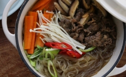 Miến bò nấu kiểu Hàn dễ làm tại nhà