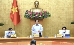 Quyết tâm kiềm chế dịch bệnh, ổn định tình hình