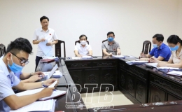 Thảo luận tổ trước phiên khai mạc kỳ họp thứ hai HĐND tỉnh khóa XVII