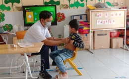 Chủ động phòng, chống các dịch bệnh mùa hè trong trường mầm non
