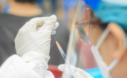 Còn 2 tỉnh có tỷ lệ tiêm mũi 4 vaccine phòng COVID-19 cho người từ 18 tuổi trở lên chỉ đạt dưới 10%