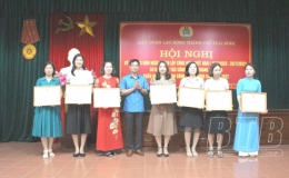 Công đoàn thành phố trao hơn 2.000 suất quà cho đoàn viên, người lao động