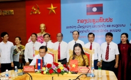 Đẩy mạnh hợp tác toàn diện giữa Vũ Quang (Hà Tĩnh) và Khăm Cợt (Lào)