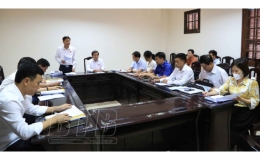 Thảo luận tổ đóng góp ý kiến vào các báo cáo, tờ trình, dự thảo nghị quyết trình kỳ họp