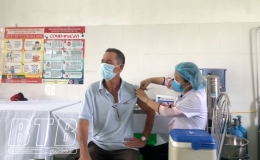 Thêm kháng thể phòng Covid-19 từ vắc-xin để bảo vệ bản thân trước các biến thể mới
