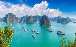 Vịnh Hạ Long của Việt Nam được ca ngợi 'ấn tượng nhất thế giới'