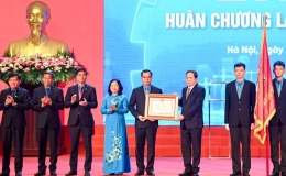 Công đoàn Việt Nam gắn bó máu thịt, hết lòng phấn đấu vì quyền lợi giai cấp công nhân