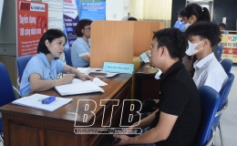 Gần 200 người được kết nối thông tin thị trường lao động