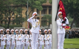 Lễ thượng cờ theo nghi thức Quốc tang ở Quảng trường Ba Đình