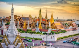 Ngất ngây trước bảo tháp dát vàng, tượng Phật bằng ngọc quý ở Thái Lan
