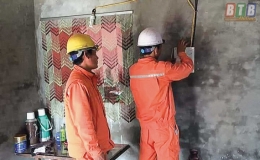Để sử dụng điện an toàn trong mùa mưa bão
