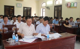 Phát động đợt phòng trừ sâu cuốn lá nhỏ từ ngày 8/8 – 11/8