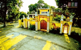 Linh thiêng cổ địa