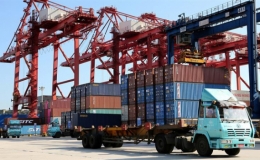 Việt Nam tiếp tục xuất siêu đột biến: Vượt mốc 10 tỷ USD