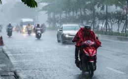Đông Bắc Bắc Bộ mưa dông rải rác, tập trung vào đêm và sáng sớm