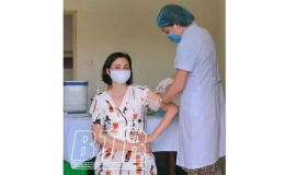 Đông Hưng: Tiêm 6.461 liều vắc xin phòng Covid-19 cho lực lượng tuyến đầu chống dịch