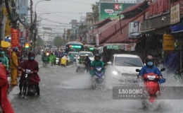 Dự báo thời tiết 27/8: Miền Bắc tiếp tục mưa dông gió lớn vào sáng và đêm