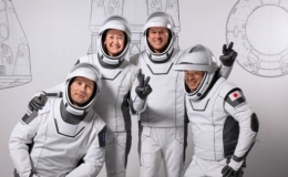 Elon Musk cùng NASA sản xuất bộ đồ vũ trụ thế hệ mới