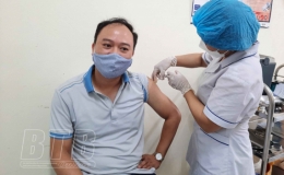 Hưng Hà: Tiêm 7.572 liều vắc xin phòng Covid-19 cho lực lượng tuyến đầu chống dịch