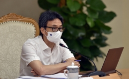 Thành phố Hồ Chí Minh tăng cường điều trị, tăng tốc tiêm vaccine
