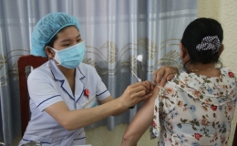 Bộ Y tế: Còn 5 địa phương có tỷ lệ tiêm mũi 4 vaccine phòng COVID-19 cho người trên 18 tuổi dưới 28%