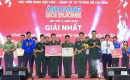 Các thí sinh quân đội vô địch Olympic khoa học Mác-Lênin và tư tưởng Hồ Chí Minh